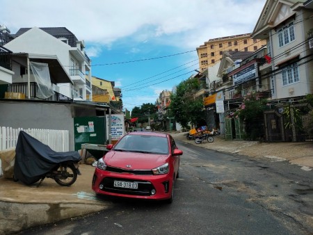 Bán biệt thự đẹp phường 5, thành phố Đà Lạt:Call/Zalo: 0911451686 Đoàn Tâm