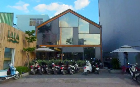 Nhà MT đ. Thoại Ngọc Hầu. DT: 8 x 35 . Nhà 1L. Sầm uất