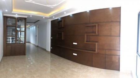 Tôi cần bán nhà Cầu Giấy DT 52m x 5 Tầng, mt: 4M. ô tô kinh doanh, gần phố nhà mới