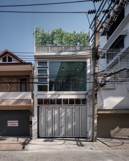 Bán nhà giá rẻ đường Lê Đức Thọ F17 3 tầng DT 45m2 giá 3,2 tỷ.