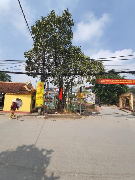 Nhà Đẹp Triều Khúc ngõ 3 bánh tránh gần hồ dt 35m, 4 tầng, giá 3,35 tỷ