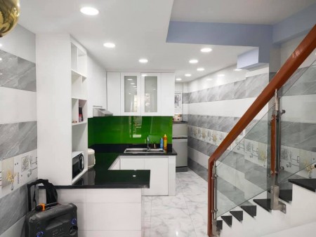 Nhà đẹp vào ở ngay! Ngô Tất Tố P.22 B.Thạnh, 31m2 (3x10x 4Tầng BTCT) 3PN, 4 WC chỉ 3.4Tỷ
