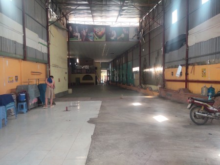 Kho 400m2(10x40) mặt tiền Lã Xuân Oai, gần Nguyễn Duy Trinh