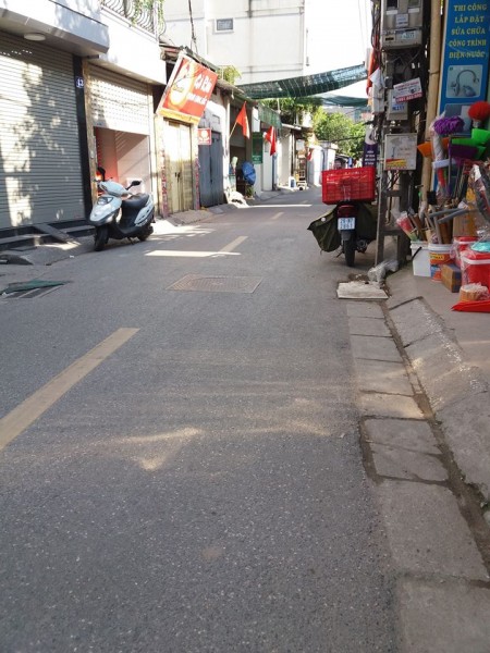 Nhà nguyên căn dt 133m2 mt gần 10m mặt phố Giáp Nhị, Hoàng Mai, chỉ hơn 75 tr/m