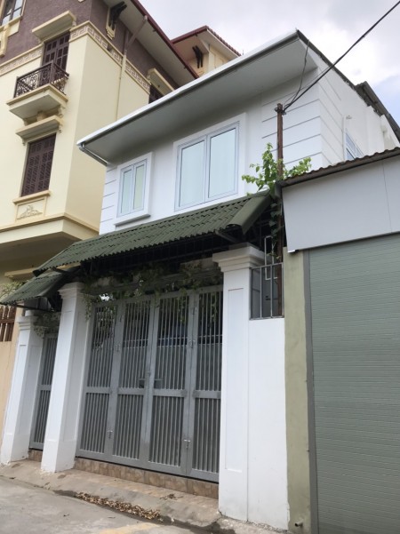Bán Nhà 92m2 Ngọc Thụy ngõ To Xe Tải Tránh Nhau gần hồ gần vườn hoa sổ nở hậu giá 5.5 Tỷ