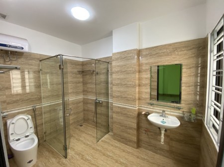 Bán nhà Bồ Đề thông số long lanh, dt 42m2, giá nhỉnh 4 tỷ, kiến trúc đẹp