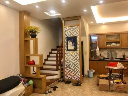 Nhà đẹp Phố Quan Nhân 35m2 4 tầng dt 3.8m giá 3.2 tỷ Quận Thanh Xuân, lô góc lh 0347528287