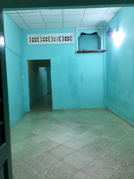 Nhà rộng 80m2 Đs10 ngay lẫu dê Đồng Hương 2PN