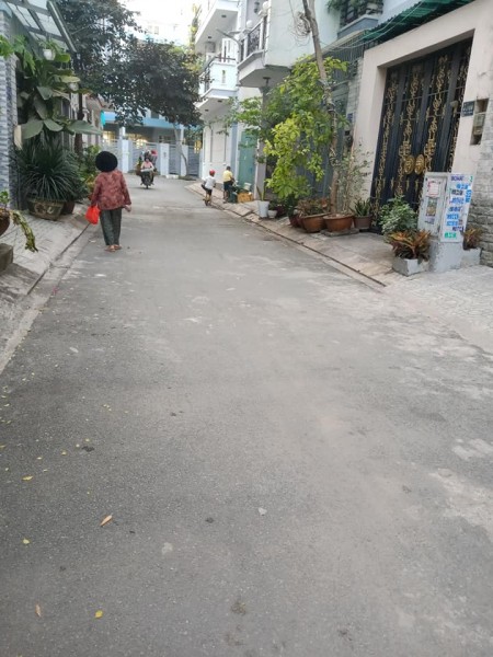 Bán nhà Cách Mạng Tháng 8, 45m2, nhà 4 tầng bề thế, chỉ 5 tỷ 150