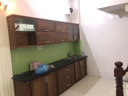 Bán nhà Bạch Mai 30mx4T khung cột chắc chắn, giá 2.75 tỷ lh 0916010180