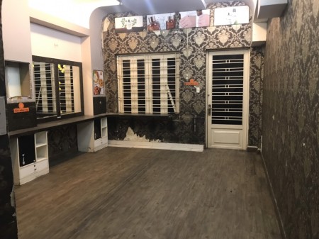 Cho thuê nhà nguyên căn MT Lê Văn Sỹ Phường 1 Tân Bình 5x18m cầu thang cuối nhà