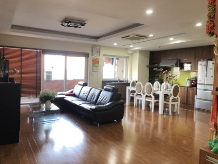 Cho thuê Chung cư Hapulico Vũ Trọng Phụng 3 ngủ full đồ 19 triệu/tháng. Lh 0377983070