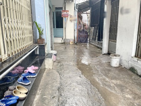 Chính chủ bán nhà nguyên căn 1 lầu hẻm Huỳnh Tấn Phát