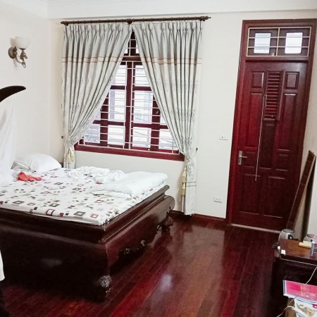 Cần tiền bán gấp nhà lô góc Cổ Linh, dt 58m2, giá 11.6 tỷ