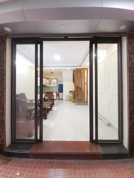 Cần bán gấp phố Định Công, dt 30m2, ô tô, nhà mới tinh, 4 tầng, mt 4.5m, giá 2.8 tỷ