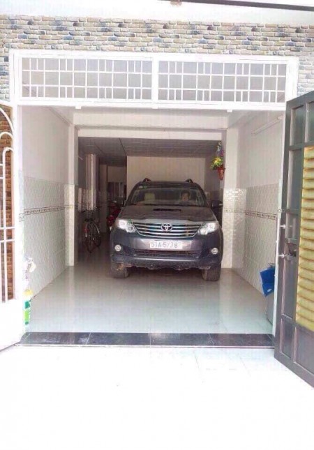 Bán gấp mặt tiền ngay Vòng Xoay Dân Chủ, chủ vừa ở vừa cho thuê mặt bằng, vỉa hè 5m