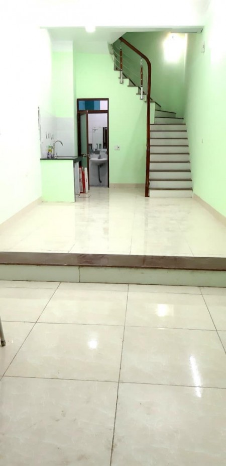 Cần bán gấp nhà riêng phố Vương Thừa Vũ, 33m, 3 tầng nhỉnh 3 tỷ