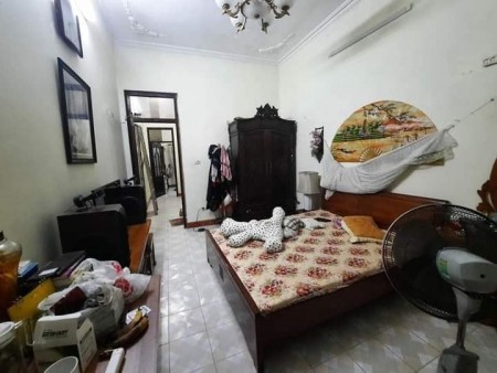 Cực Hiếm, nhà phân lô Mạc Thái Tổ TT quận Cầu Giấy, oto đỗ, dân trí cao,48m2x4T,MT 3.8m2. Giá chỉ 6.95 tỷ