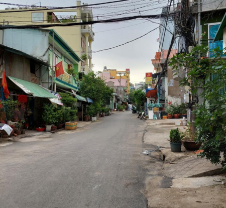 Nhà mới ở ngay HXH đường số 1, p16, GV 53m2(4mx13,5mx2tầng) 4,05 tỷ