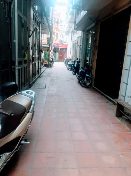 Cần bán nhanh nhà riêng Thanh Liệt tặng nội thất, dt gần 40m2, chỉ hơn 3 tỷ, ô tô