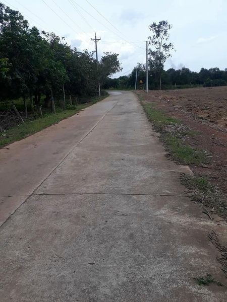 Cần bán gấp lô đất mặt tiền dt 741 giá 850 triệu