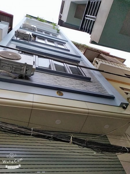 Bán nhà Trần Thái Tông, Cầu Giấy, ngõ rộng, Nhà đẹp,oto qua cửa, KD 42m2