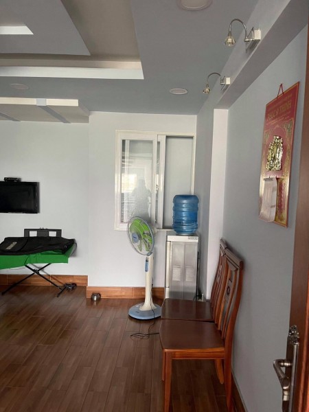 Hạ giá còn 9 tỷ - 5 Tầng - HXH đường Nguyễn Trọng Tuyển, Tân Bình Lh0909484131