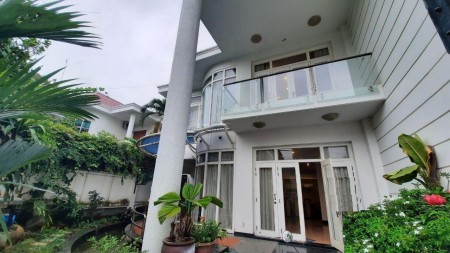 Cho thuê Villa 15x20m sân vườn,trệt 1 lầu 4P,gara Bình An QUẬN 2