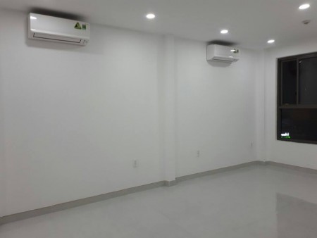 Căn hộ Office Kingston Phú Nhuận nội thất cơ bản, nhà mới 100% Giá chỉ 8Tr/ tháng