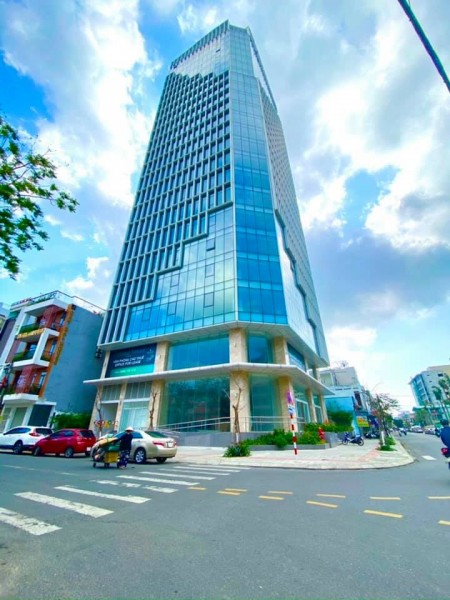 Văn phòng cho thuê ngay trung tâm Đà Nẵng, quản lí chuyên nghiệp