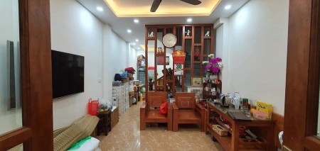 Bán nhà Chiến Thắng dt 45m², 4 tầng, 4 PN ngõ gần 3m, cách đường oto 20m, giá 3.98 tỷ