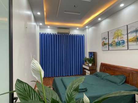 Bán nhà Hoàng Mai MT 3,6m, ô tô, siêu hiếm, nhỉnh 3 tỷ, nhà đẹp ở ngay