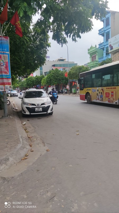 Em có miếng đất Ngô Xuân Quảng đẹp, 2 mặt tiền, oto tận nhà Lh 0964167063.