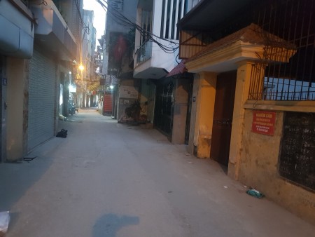 Bán nhà Ngã Tư Sở, Thanh Xuân, 30m, 5T, MT 6m, ngõ ô tô tránh, giá 3.6 tỷ