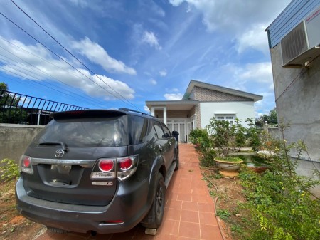 Cần bán căn nhà ngoại ô cách thành phố Buôn Ma Thuột 7km