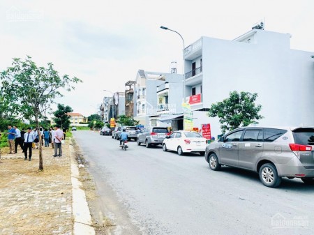 Bán Gấp Lô Đất 6x20 đường tỉnh lộ 10. Đối Diện Bệnh Viện Chợ Rẫy 2,SHR