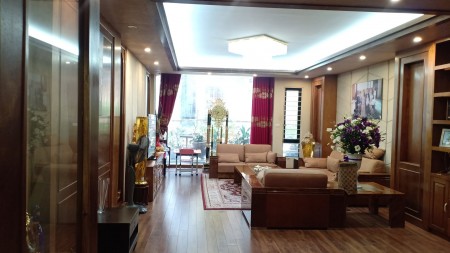 Nhà Lê Trọng Tấn khu phân lô, nhà 7 tầng, có tháng máy cách mặt phố Lê Trọng Tấn – Thanh Xuân 10m, sổ đỏ 98m giá 20 Tỷ