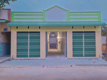Bán gấp nhà trọ 300m2 khu công nghiệp Mỹ Phước 3, 16p +2kiot , sổ hồng riêng