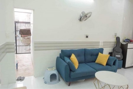 Nhà hiếm đường Lạc Long Quận, Quận Tan Bình, dt 63m2, chỉ 4.7 tỷ, thương lượng