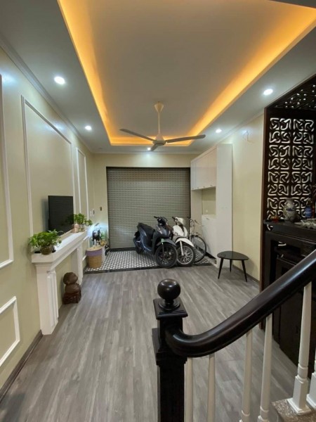 Bán nhà Dương Văn Bé 30mx4T chắc chắn, giá 3.4 tỷ lh 0916010180