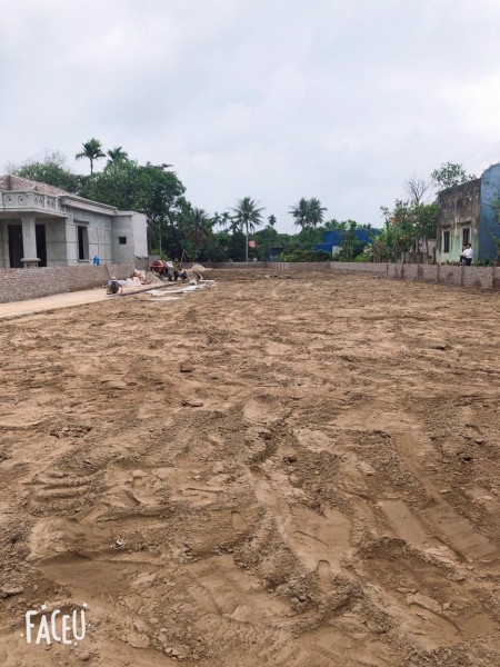 Mở bán Duy nhất lô đất 93m2 .Vị trí đất nằm trong khu vực quy hoạch ổn định, dân trí cao.