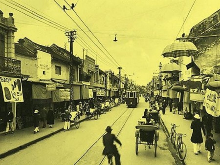 Cực hiếm! Bán mặt phố Hàng Bông, Hoàn Kiếm ô tô, vỉa hè, kinh doanh 110m, mt7m, hơn 20 tỷ