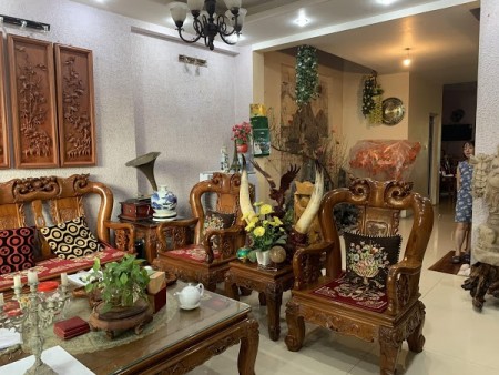 Bán Gấp nhà phố Nguyễn Phúc Lai Ô Chợ Dừa Đống Đa, phân lô 72m chỉ 9.4 tỷ, ở luôn