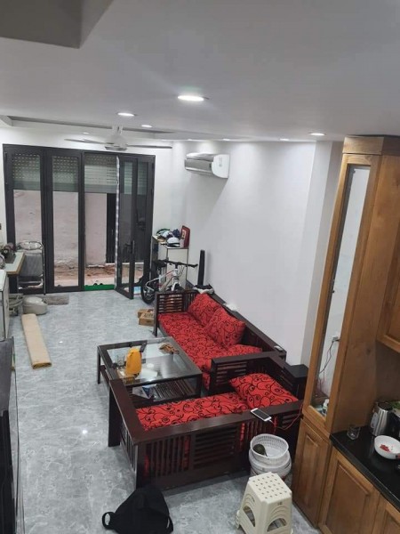 Bán nhà Láng Đống Đa, ngõ rộng, nhà đẹp, 38m2 5t chỉ 4.25 tỷ ngay gần mặt phố