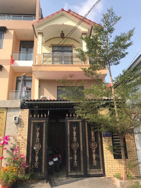 Bán nhà mặt tiền đường 37 Hiệp Bình Chánh gần chợ Hiệp Bình TP.Thủ Đức DT 100m2