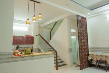 Bán nhà Bùi Thị Xuân gần Phạm Văn Hai, P. 5, Q. Tân Bình, giá rẻ, LH0909 20 5956