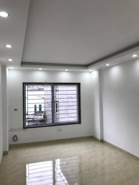 Bán gấp nhà phố Cầu Đơ 4 trung tâm Quận Hà Đông. Diện tích 30m2, xây 5 tầng, giá chỉ 3.9 tỷ.