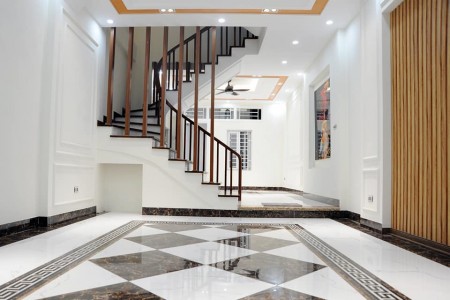 Bán nhà Lĩnh Nam vị trí nhất đẳng ngõ thông, dt 35m2, giá 3.85 tỷ