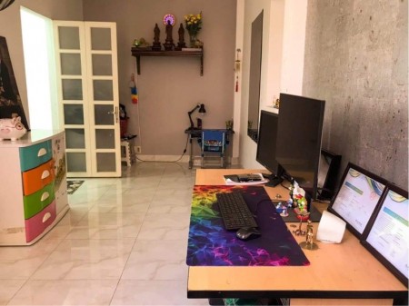 Nhà đẹp 3 lầu hẻm xe tải Thoại Ngọc Hầu Tân Phú nhỉnh 3tỷ