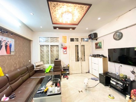 Bán nhà hẻm 179 Hòa Bình, quận Tân Phú, chỉ 3,4 tỷ là sở hữu nhà hơn 40m2, 2 tầng BCTC